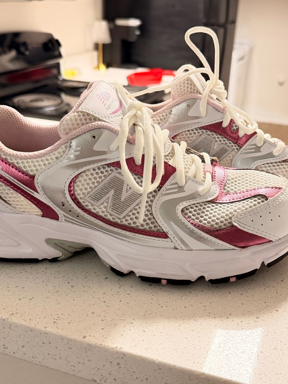New Balance White & Pink Running Shoes - Picture 3 of 4